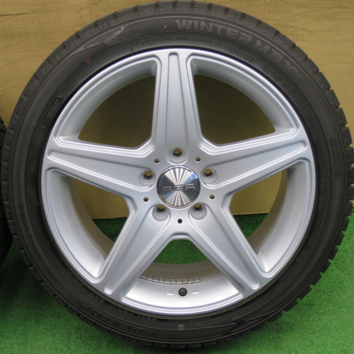 バリ溝！22年！キレイ！9.5分★ベンツ 等 AGA Burg 225/45R17 スタッドレス ダンロップ ウインターマックス WM02 17インチ ブルグ PCD112/5H★6030904NKス