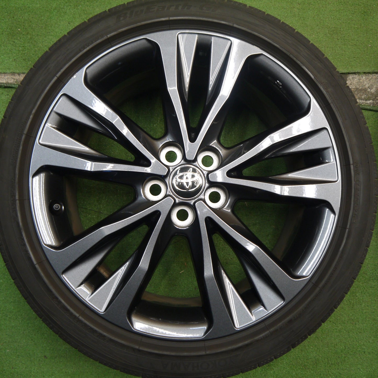 ★トヨタ カローラ ツーリング W×B 純正 215/45R17 ヨコハマ BluEarth-GT AE51 17インチ PCD100/5H★5061101Hノ