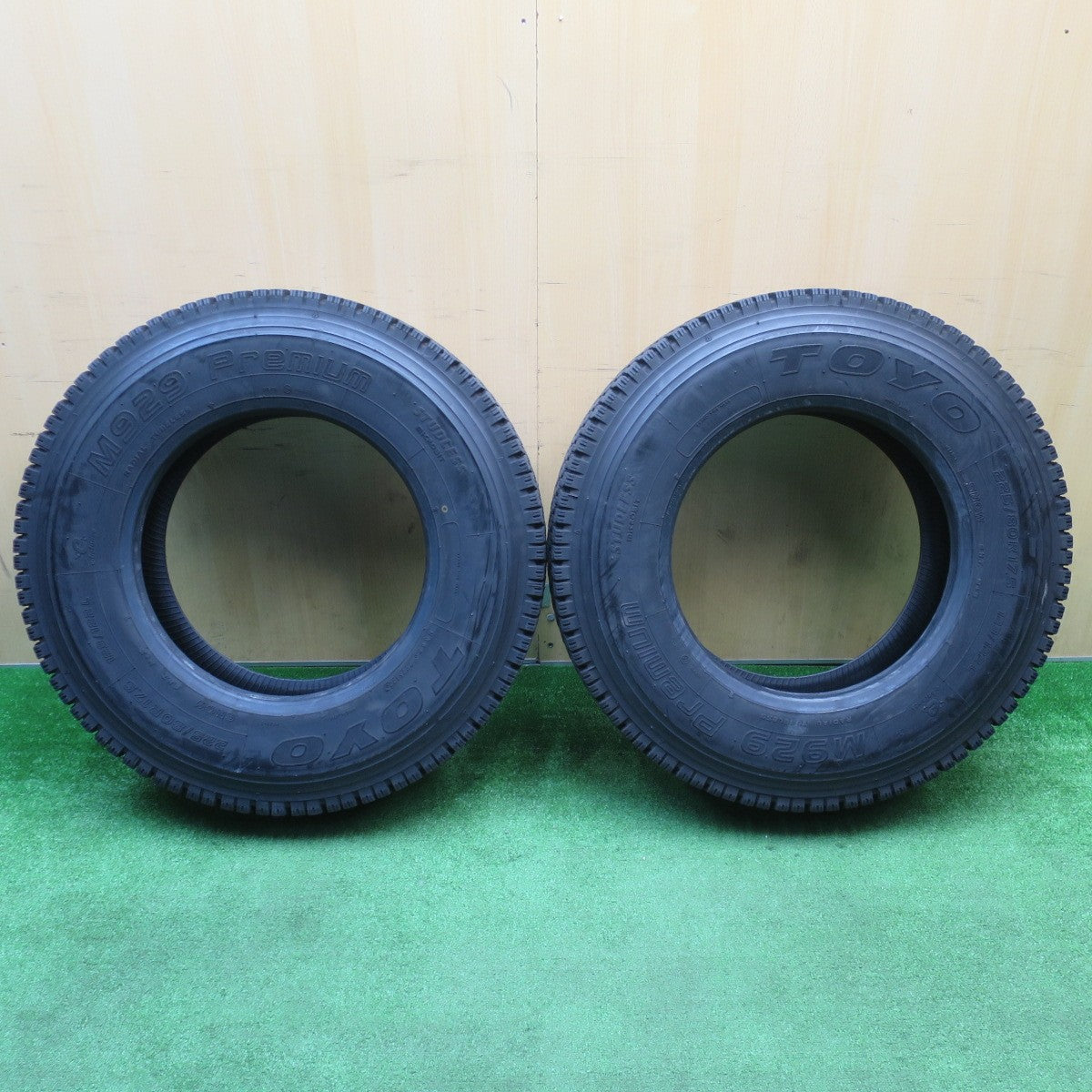 2本価格！22年★トラック タイヤ 225/80R17.5 123/122L スタッドレス トーヨー M929 Premium 17.5インチ★5110902NJスタ