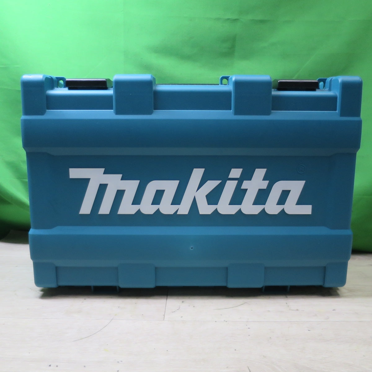 [送料無料] 美品☆マキタ 充電式 ピンタッカ 35mm 40V PT001GZK 本体のみ ケース付き 電動 工具☆