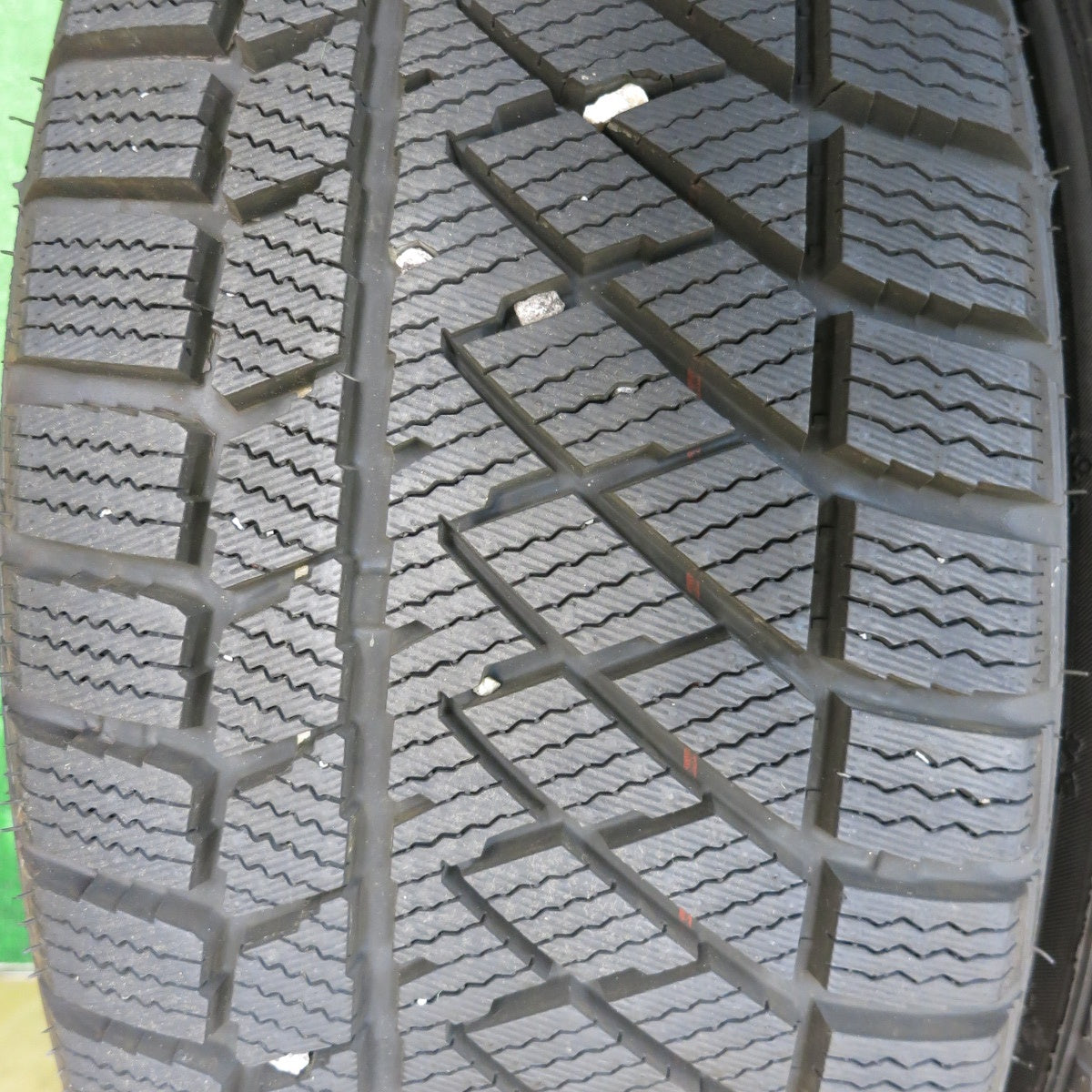 バリ溝！24年！9.5分以上★インプレッサ 等 205/55R16 スタッドレス デルマックス ULTIMA SNOW BALMINUM バルミナ 16インチ PCD100/5H★6010202HAス