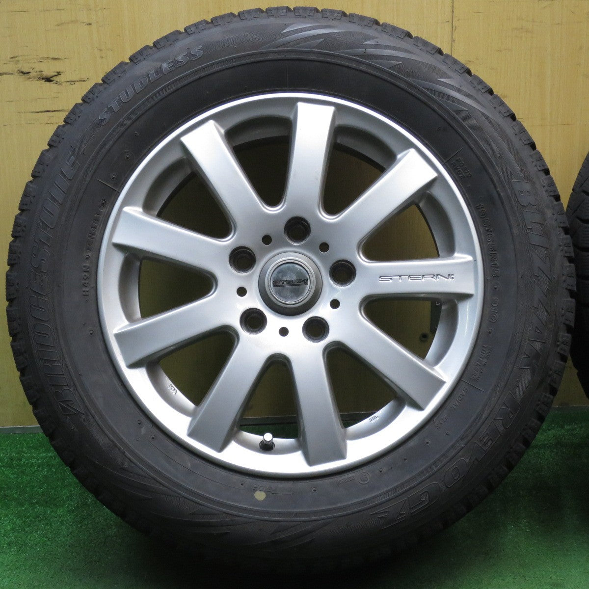 バリ溝！8.5分★スタッドレス 195/65R15 ブリヂストン ブリザック REVO GZ STERN S52 APIS 15インチ シュテルン PCD114.3/5H★5062103NJス