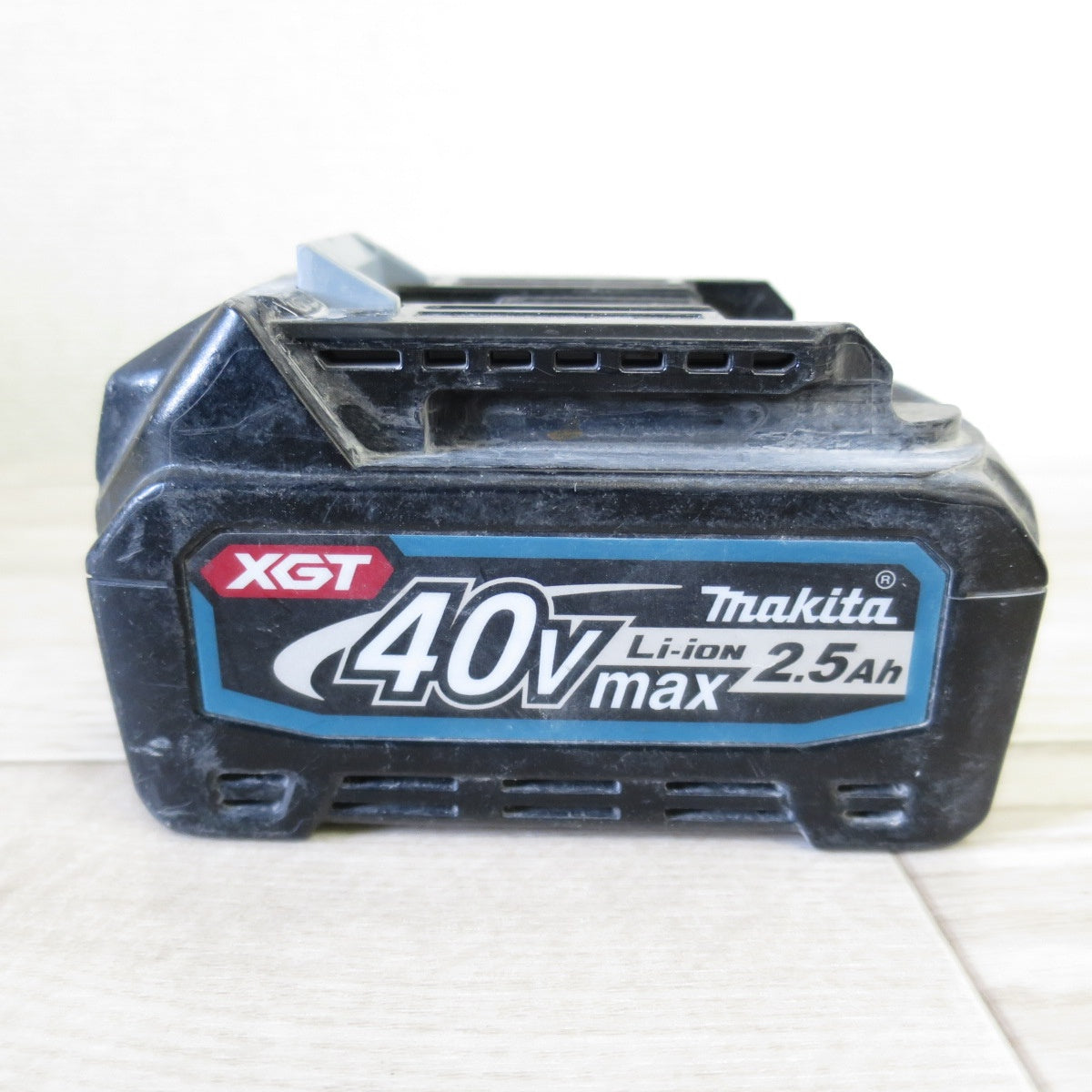 [送料無料] バッテリー2個付◇マキタ 28mm 充電式 ハンマドリル HR001 GDXVB 電動 工具 ハンマードリル 充電器 DC40RA makita◇