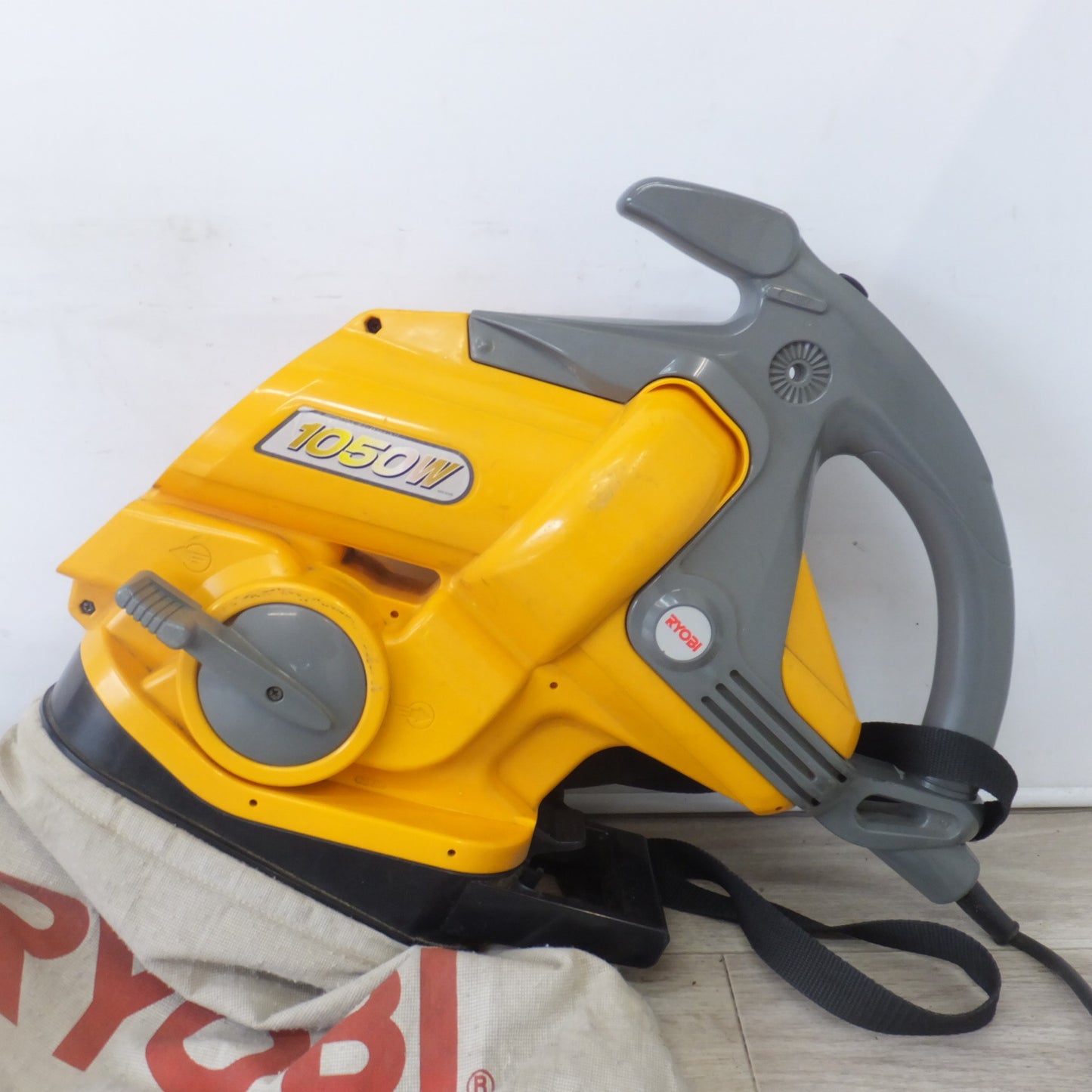 [送料無料] ★リョービ RYOBI ブロワバキューム RESV-1000　100V 1050W 50/60Hz★