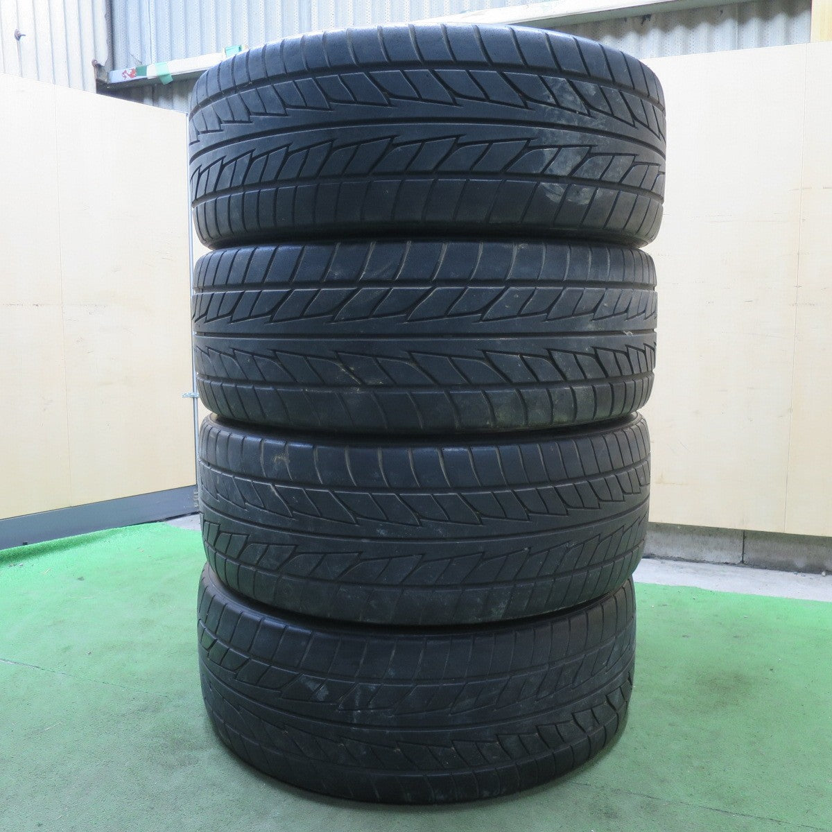 4本価格★ベンツ AMG タイプ 265/40R22 ニットー NT555 Extreme ZR 22インチ PCD112/5H★6013001ナノ