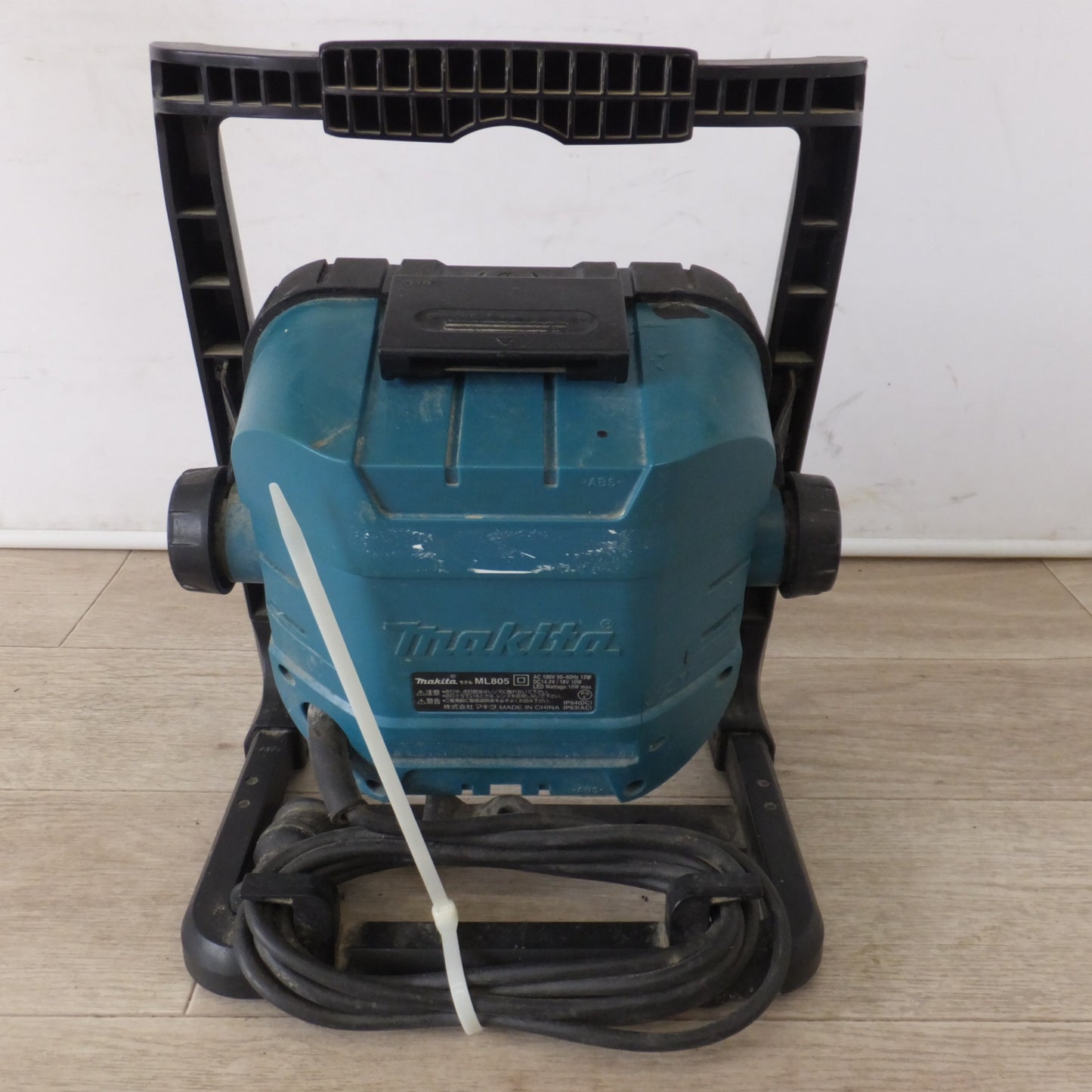 [送料無料] ★マキタ makita 充電式LEDスタンドライト ML805　バッテリなし　AC100V 50-60Hz 12W　DC14.4V18V 10W★