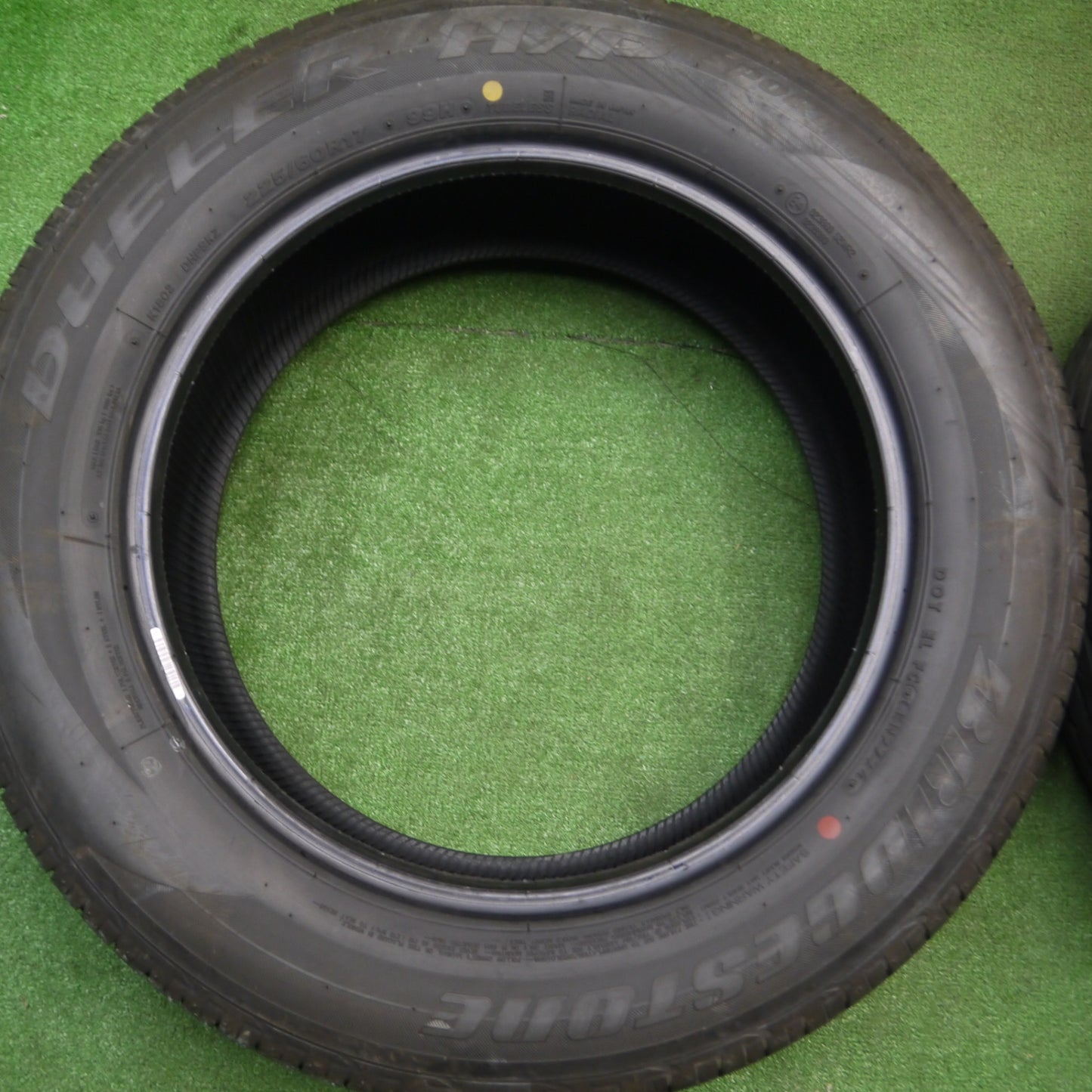 [送料無料] バリ溝！24年！9.5分★225/60R17 ブリヂストン デューラー H/P SPORT タイヤ 17インチ レガシィ アウトバック フォレスター 等★4122504Hノタ