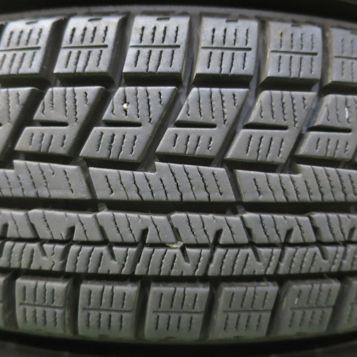 バリ溝！23年！9分★スタッドレス 145/80R13 ヨコハマ アイスガード iG60 VELVA CHARGE ヴェルヴァ 13インチ PCD100/4H★6011706イス