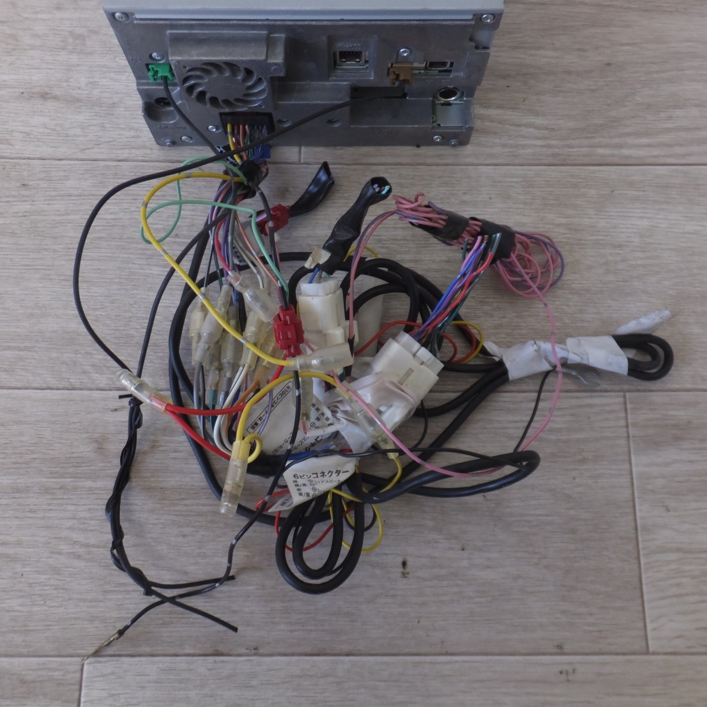 [送料無料] ★カロッツェリア carrozzeria カーナビ 楽ナビ AVIC-MRZ03-2[8]★