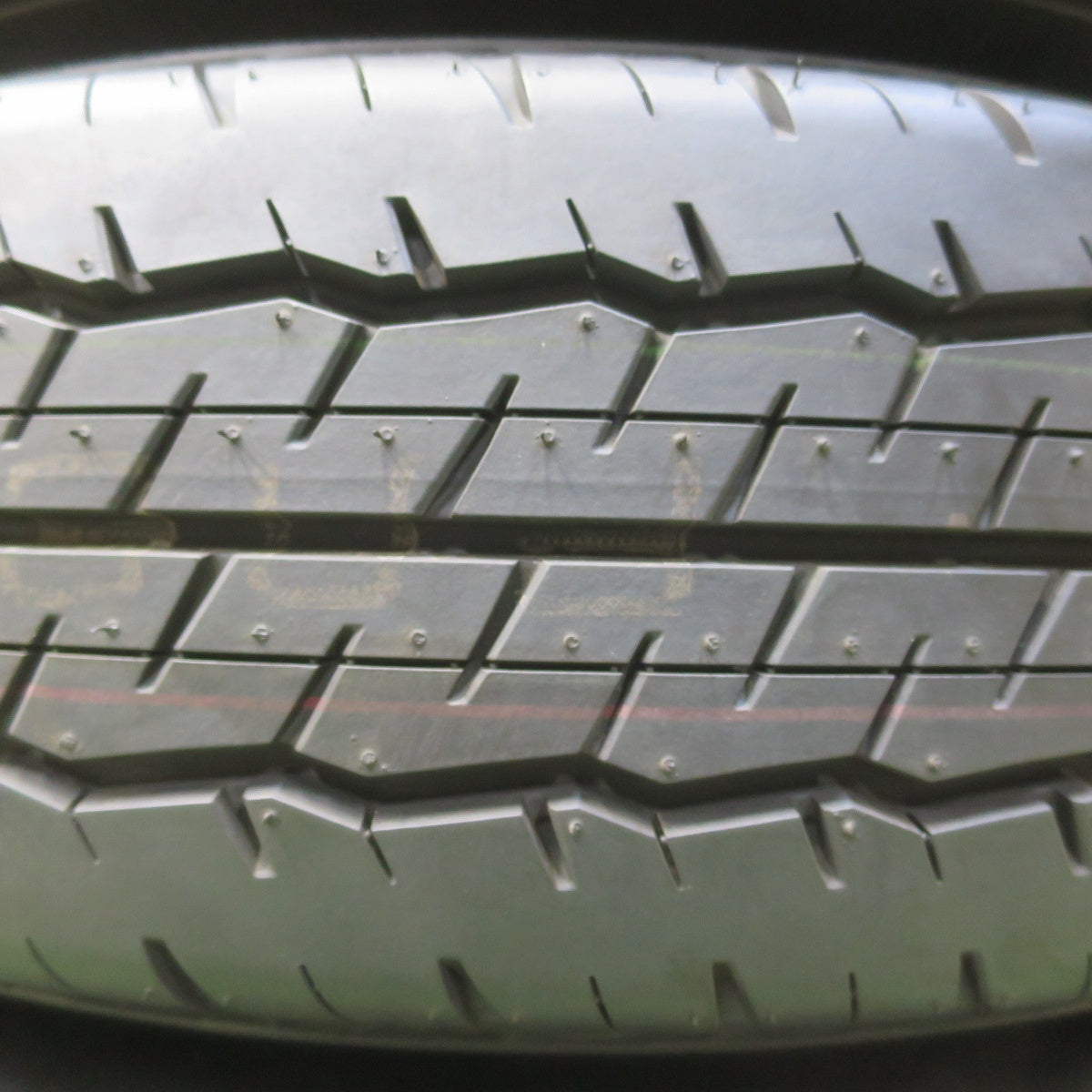 新車外し！25年◎トヨタ 200系 ハイエース 純正 スチール 195/80R15 107/105S ダンロップ SP175N 15インチ PCD139.7/6H◎6062606イノ