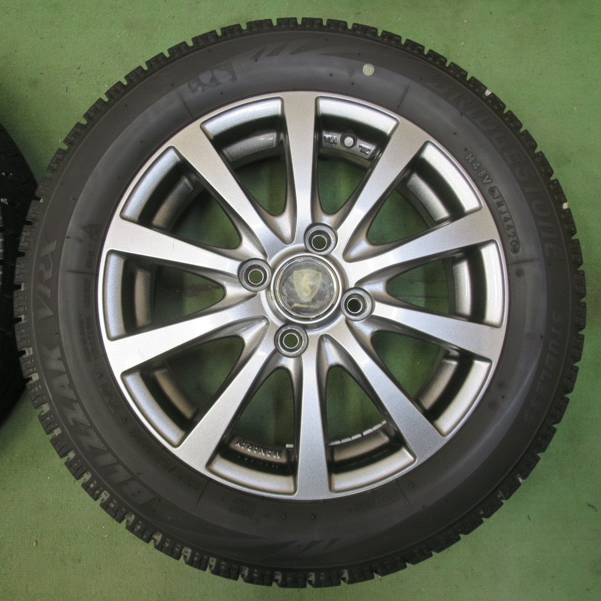 バリ溝！キレイ！8.5分★スタッドレス 155/65R14 ブリヂストン ブリザック VRX MANARAY SPORT マナレイ スポーツ 14インチ PCD100/4H★6060901イス
