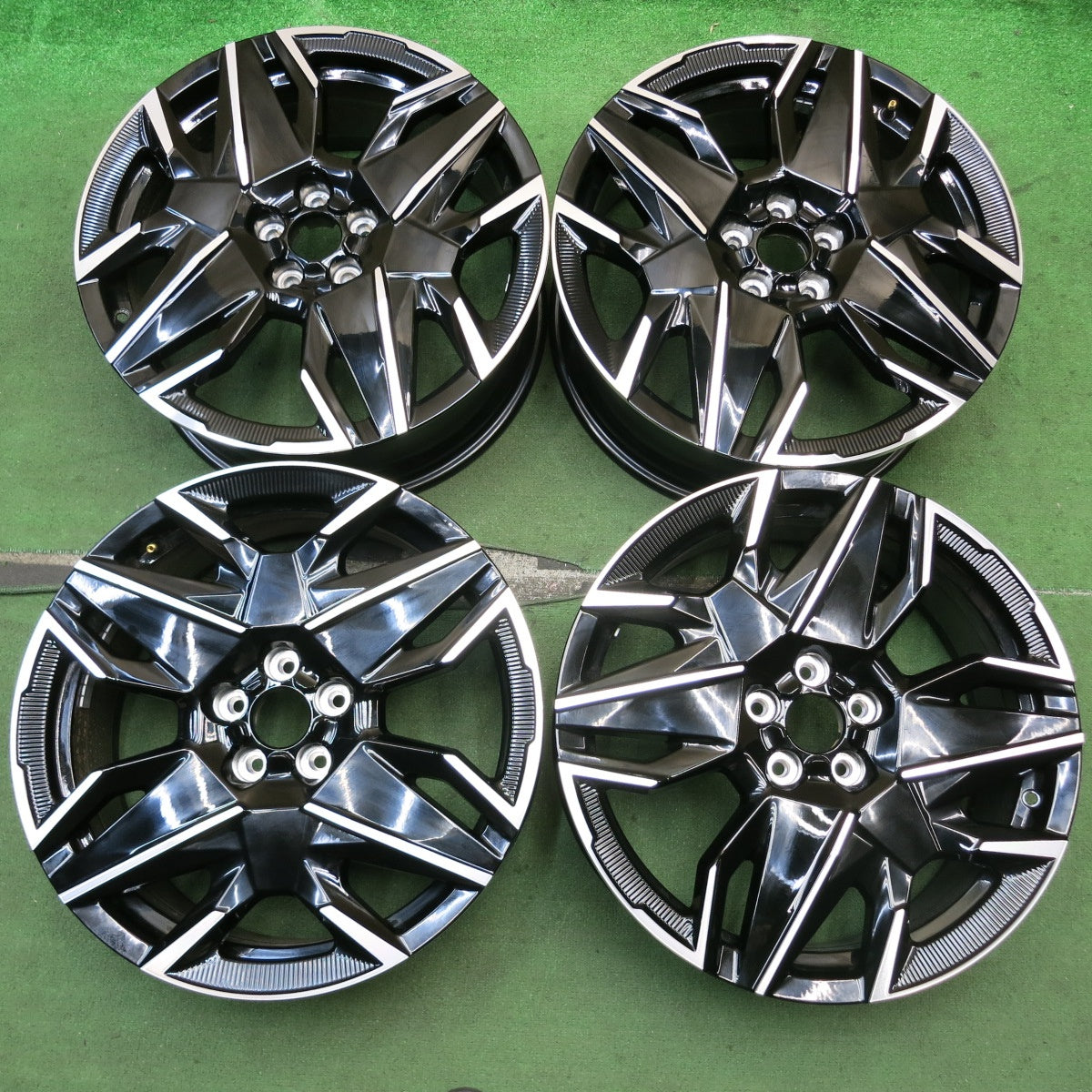 新車外し★プジョー 3008 純正 ホイール 19インチ 7.5J×19 PCD108/5H★5092506HAホ