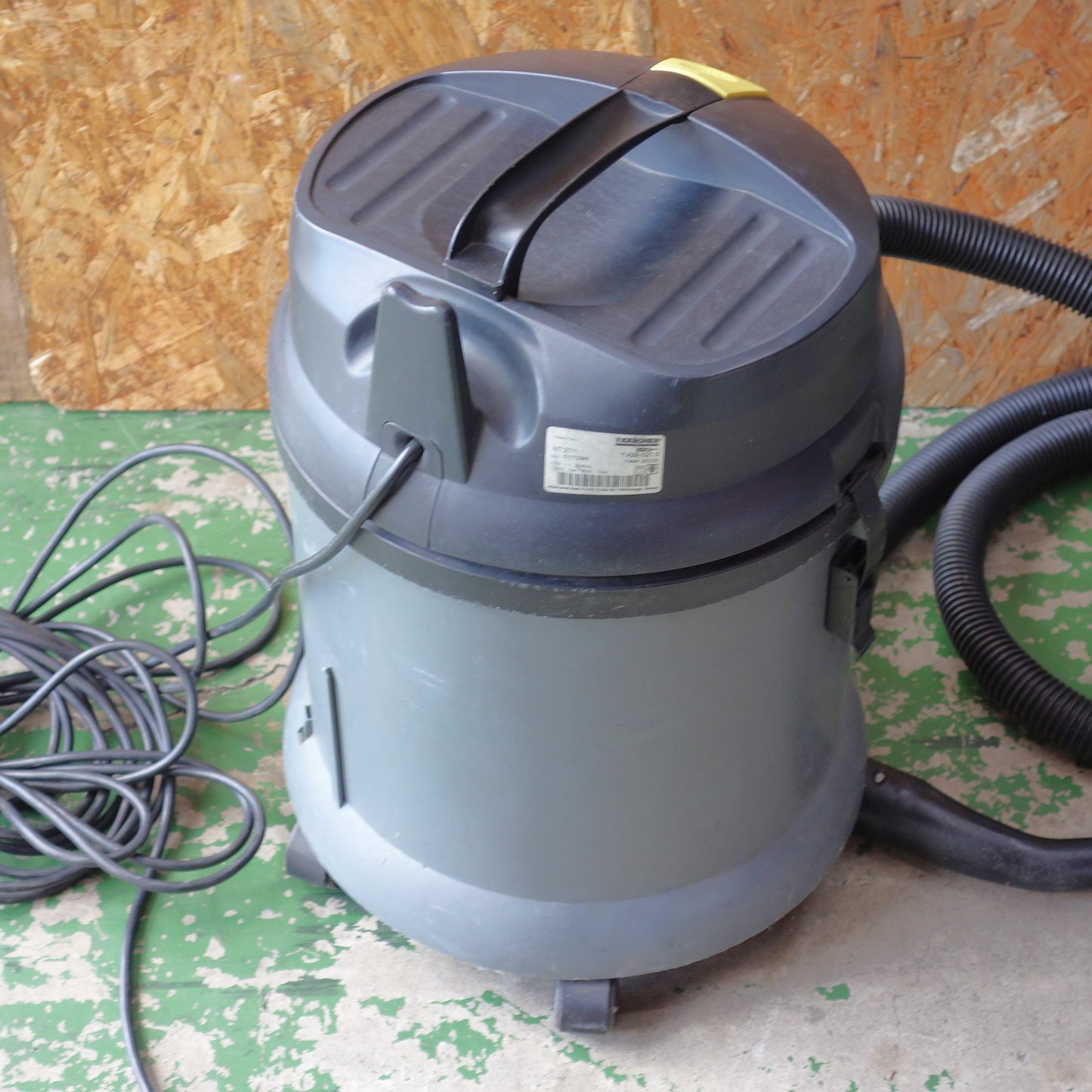 [送料無料] ◆KARCHER ケルヒャー 乾湿両用掃除機 NT27/1 クリーナー 業務用 1.428-521.0 100V 50/60Hz◆