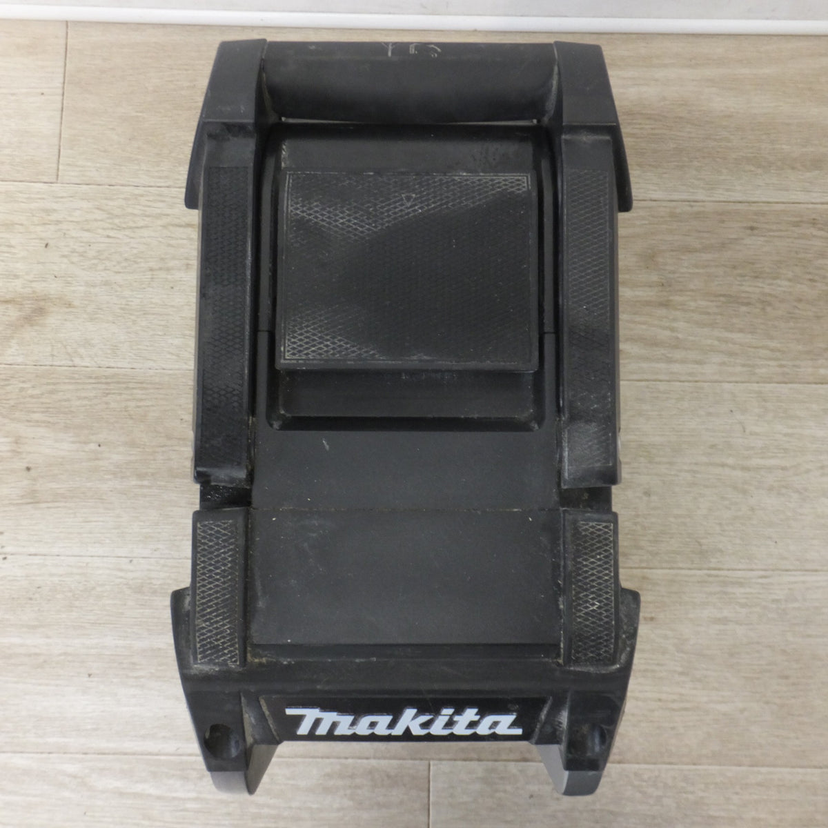 ★マキタ makita 充電式ラジオ MR005G DC10.8-40V(max) 本体のみ　FM:76-108MHz AM:522-1710kHz★