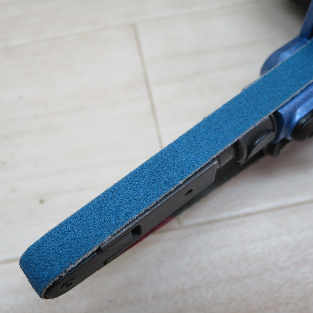 美品☆日東 工器 空気式 小型 ベルト サンダー ベビー ベルトン BB-10B エアー ツール 工具 NITTO☆ [送料無料]