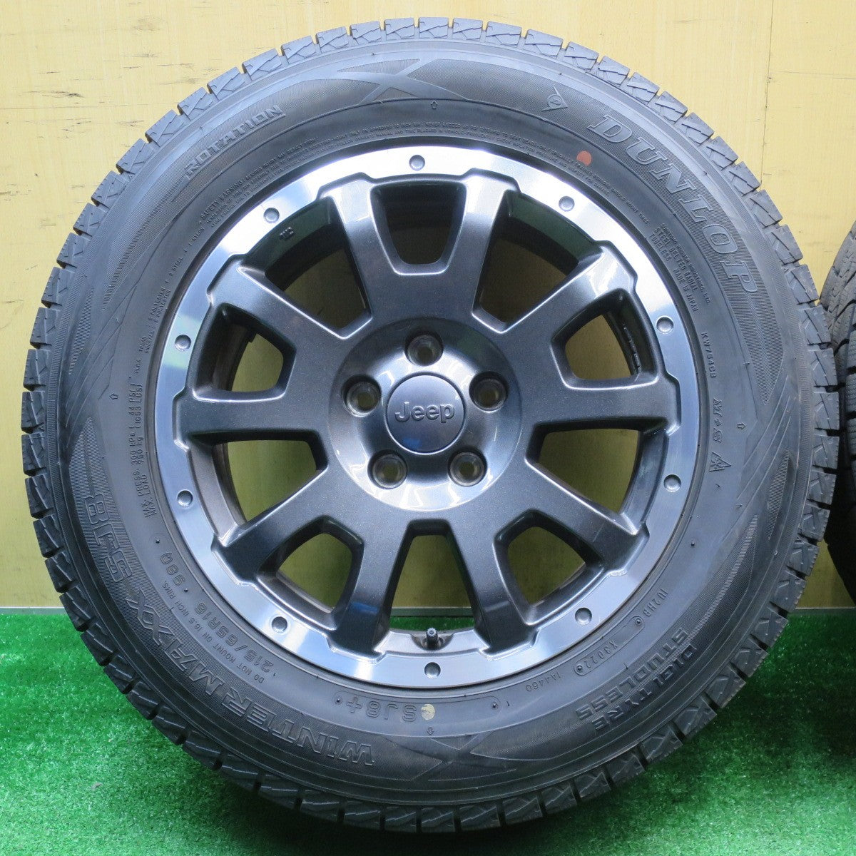 バリ溝！22年！キレイ！9.5分以上★ジープ レネゲード 純正 215/65R16 スタッドレス ダンロップ ウインターマックス SJ8 16インチ PCD110/5H★5110905NJス