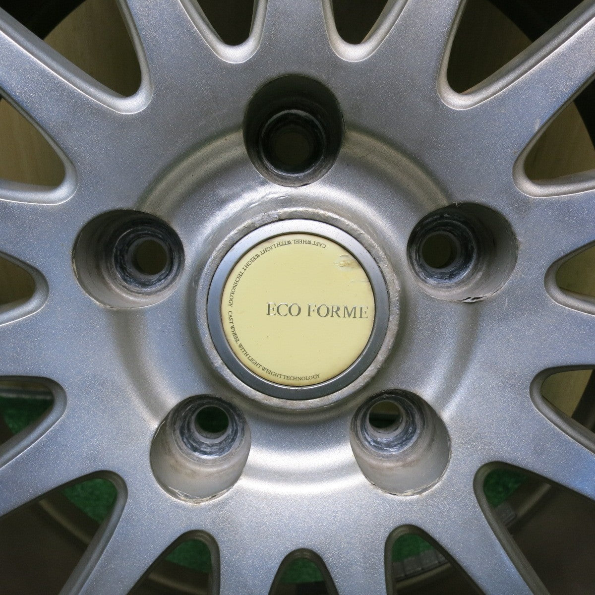 バリ溝！23年！9.5分以上◎スタッドレス 225/65R17 ブリヂストン ブリザック DM-V3 ECO FORME SE-12 エコフォルム 17インチ PCD114.3/5H◎6100402HAス