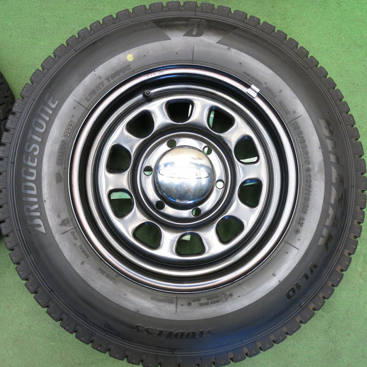 バリ溝！25年！9.5分◎スタッドレス 195/80R15 107/105N ブリヂストン ブリザック VL10 DAYTONA デイトナ スチール 15インチ PCD139.7/6H◎6081310HAス