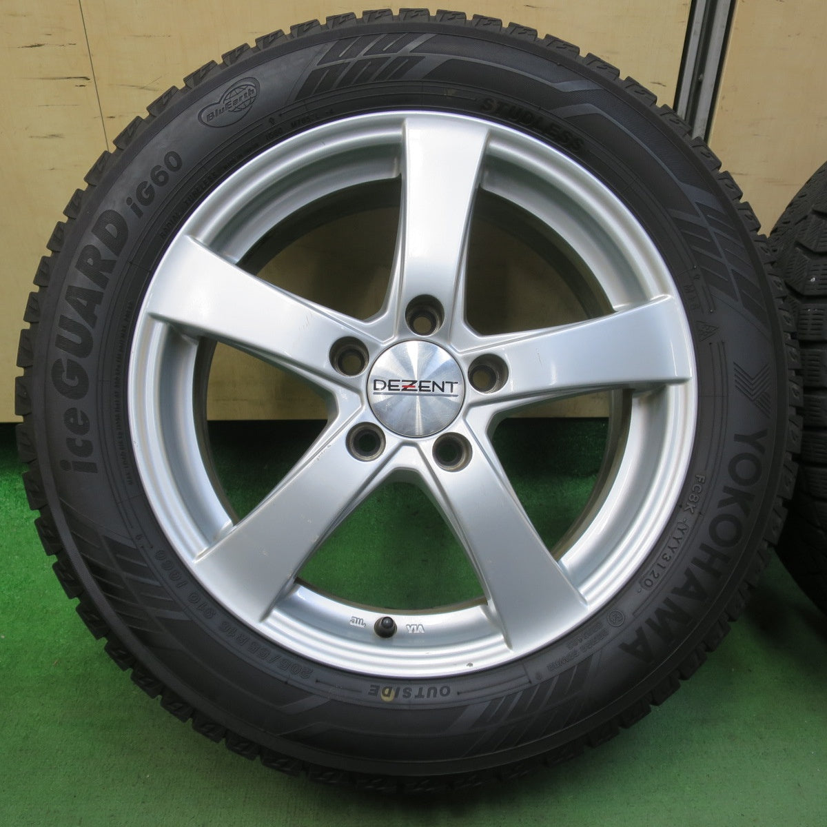 バリ溝！9.5分★ワーゲン 等 205/55R16 スタッドレス ヨコハマ アイスガード iG60 DEZENT ディゼント 16インチ PCD112/5H★5101604イス