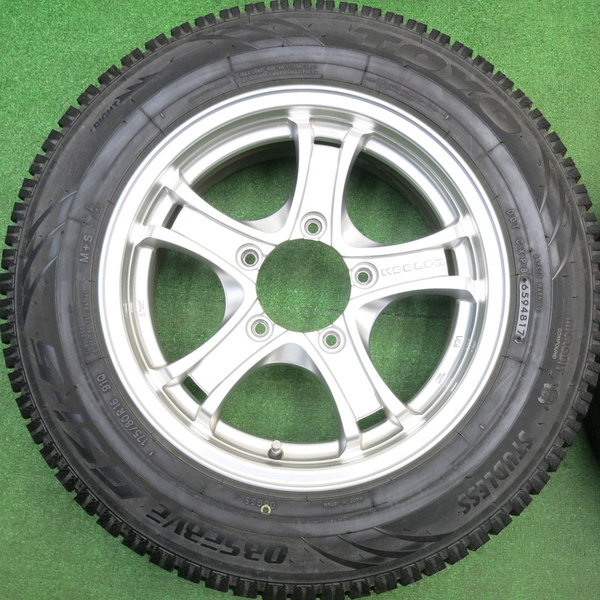 バリ溝！キレイ！9分★KEELER FORCE 175/80R16 スタッドレス トーヨー オブザーブ GSi-5 キーラー フォース 16インチ PCD139.7/5H★5120606HAス