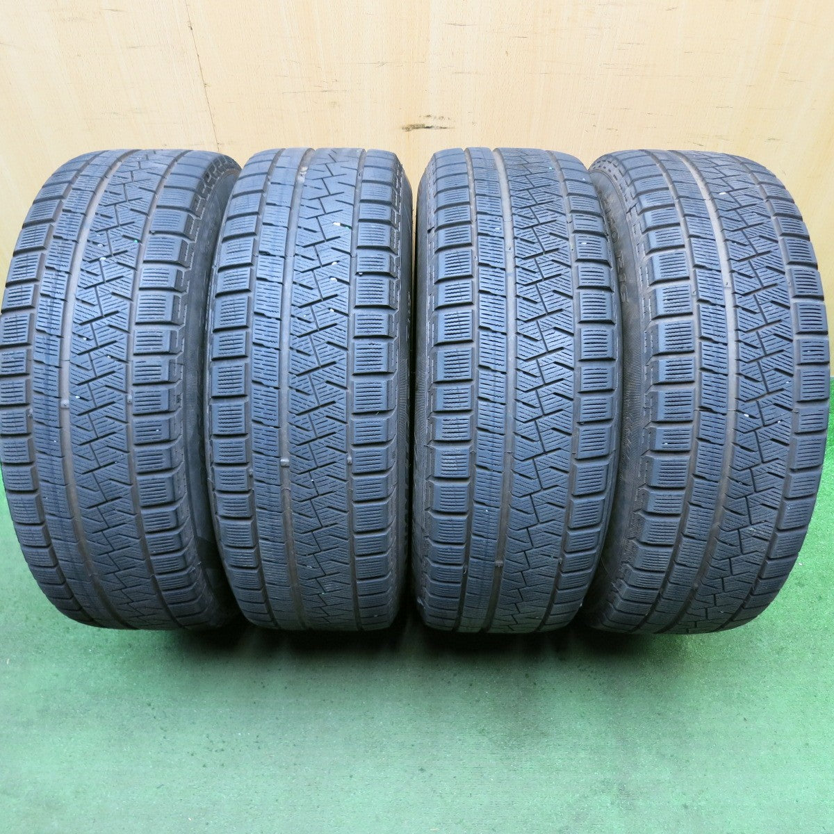 4本価格★BMW 等 MAK LUFT 205/60R16 スタッドレス ピレリ アイスアシンメトリコ プラス 16インチ PCD120/5H★5080211HAス