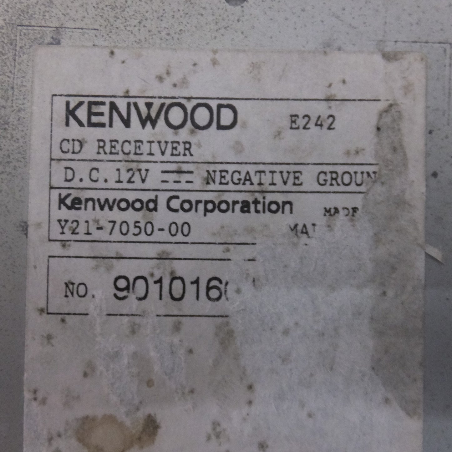 [送料無料] ★ケンウッド KENWOOD MP3 WMA対応CDレシーバー E242[38]★