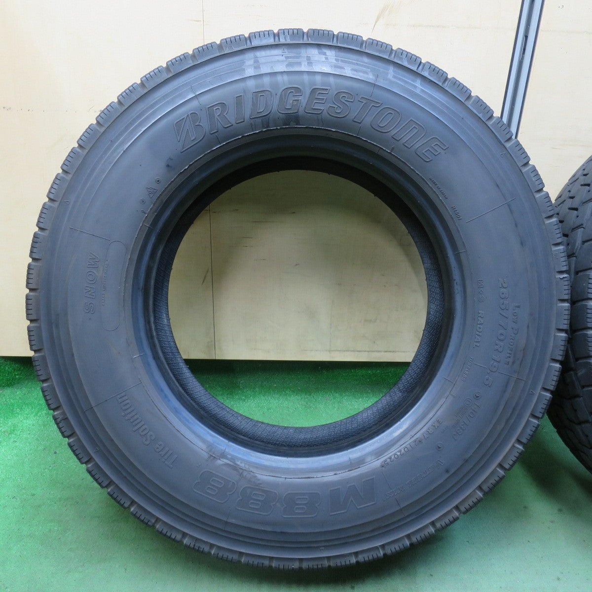 バリ溝！25年！9.5分！2本★トラック タイヤ 265/70R19.5 140/138J ブリヂストン M888 ミックス オールシーズン 19.5インチ★5120407イスタ