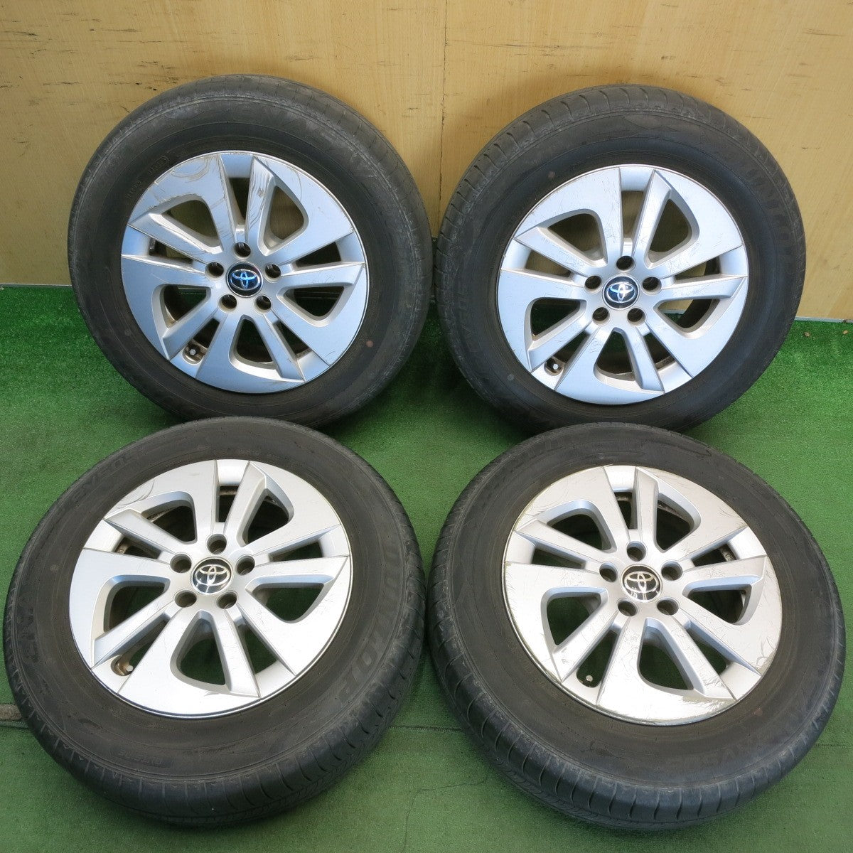 バリ溝！9分★トヨタ 50系 プリウス 純正 195/65R15 ダンロップ エナセーブ RV505 15インチ PCD100/5H★6060405HAノ