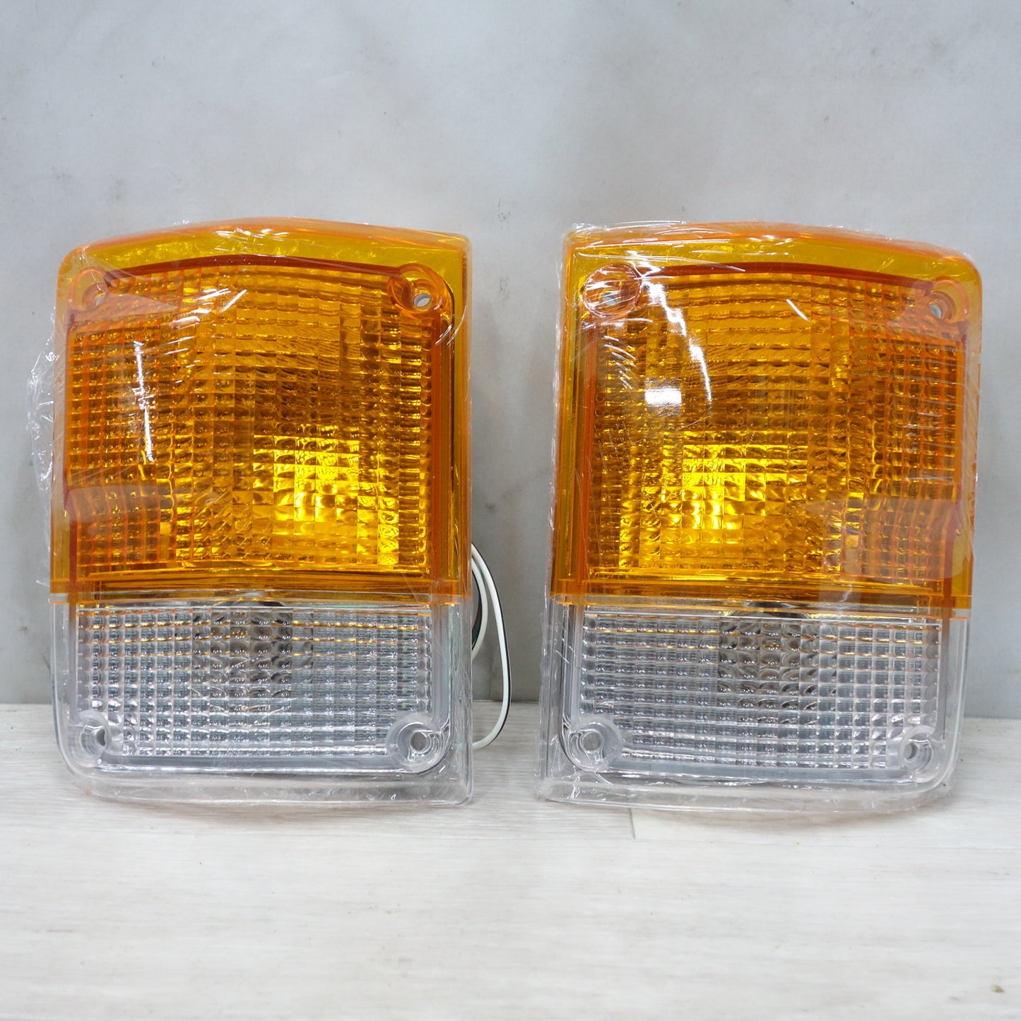 [送料無料] 未使用！左右セット◆4型～ ハイエース GOODSPEED ヘッドライト 丸目 KOITO ハロゲン HCR-221 HCR-1 997-16142 HID-H01 ヘッドランプ グッドスピード マットブラック塗装◆