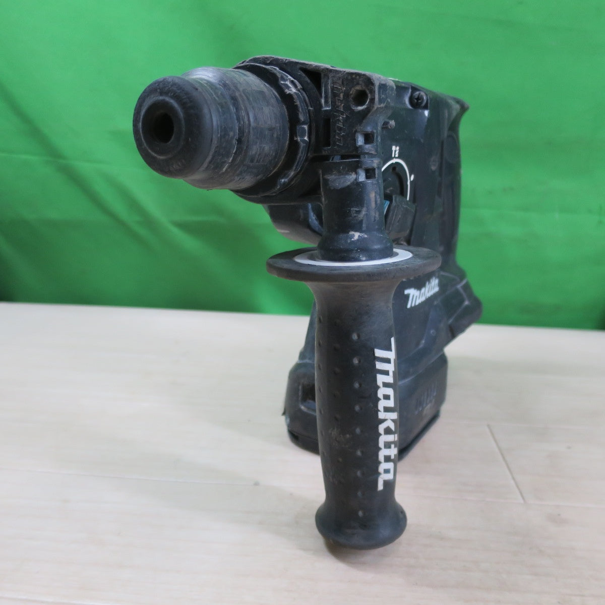 [送料無料] ☆makita マキタ 24mm 充電式 ハンマ ドリル 18V HR244D 本体のみ ハンマードリル 電動 工具☆