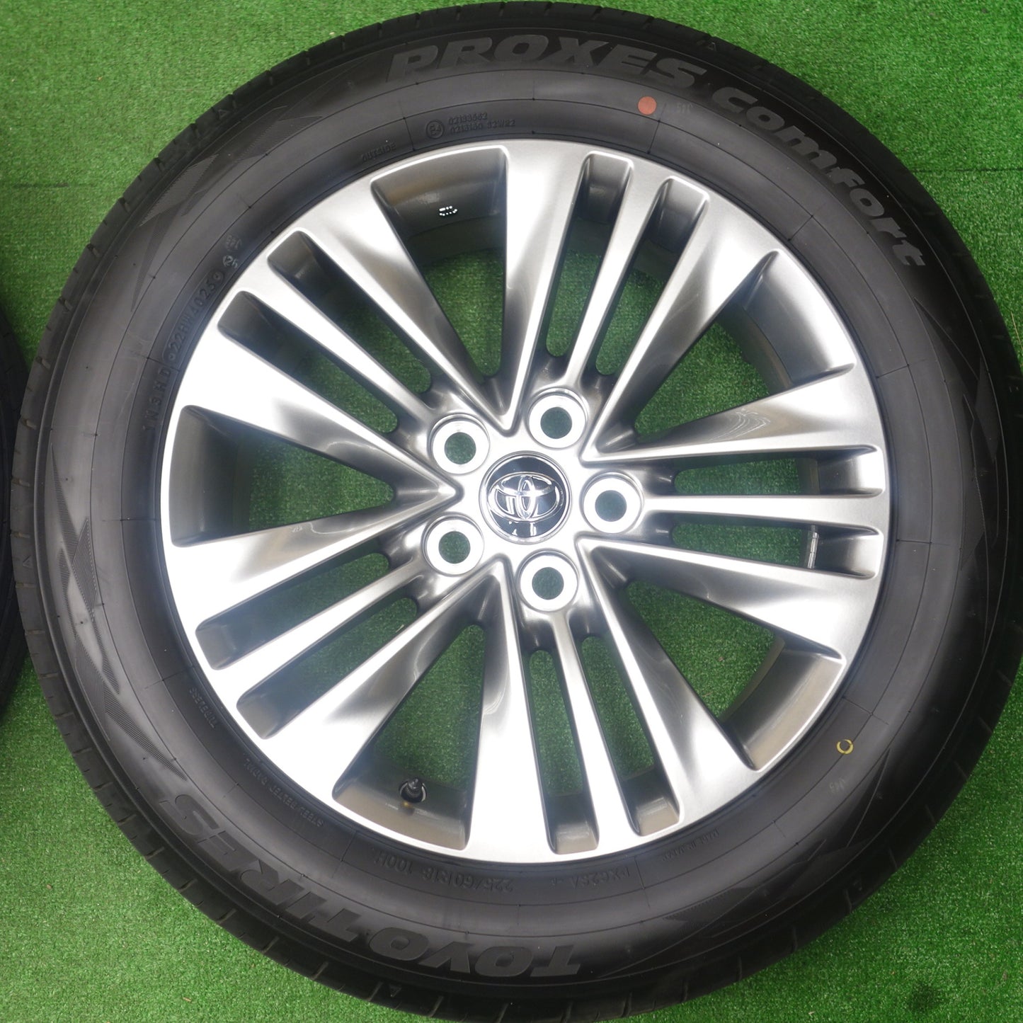 新車外し！25年★トヨタ 40系 アルファード ヴェルファイア 純正 225/60R18 トーヨー プロクセス Comfort コンフォート 18インチ PCD120/5H★6013003KTノ