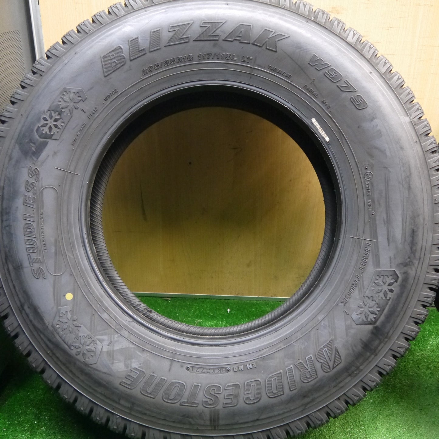 バリ溝！21年！9分！6本★トラック タイヤ 205/85R16 117/115L スタッドレス ブリヂストン ブリザック W979 16インチ★5122305Hスタ