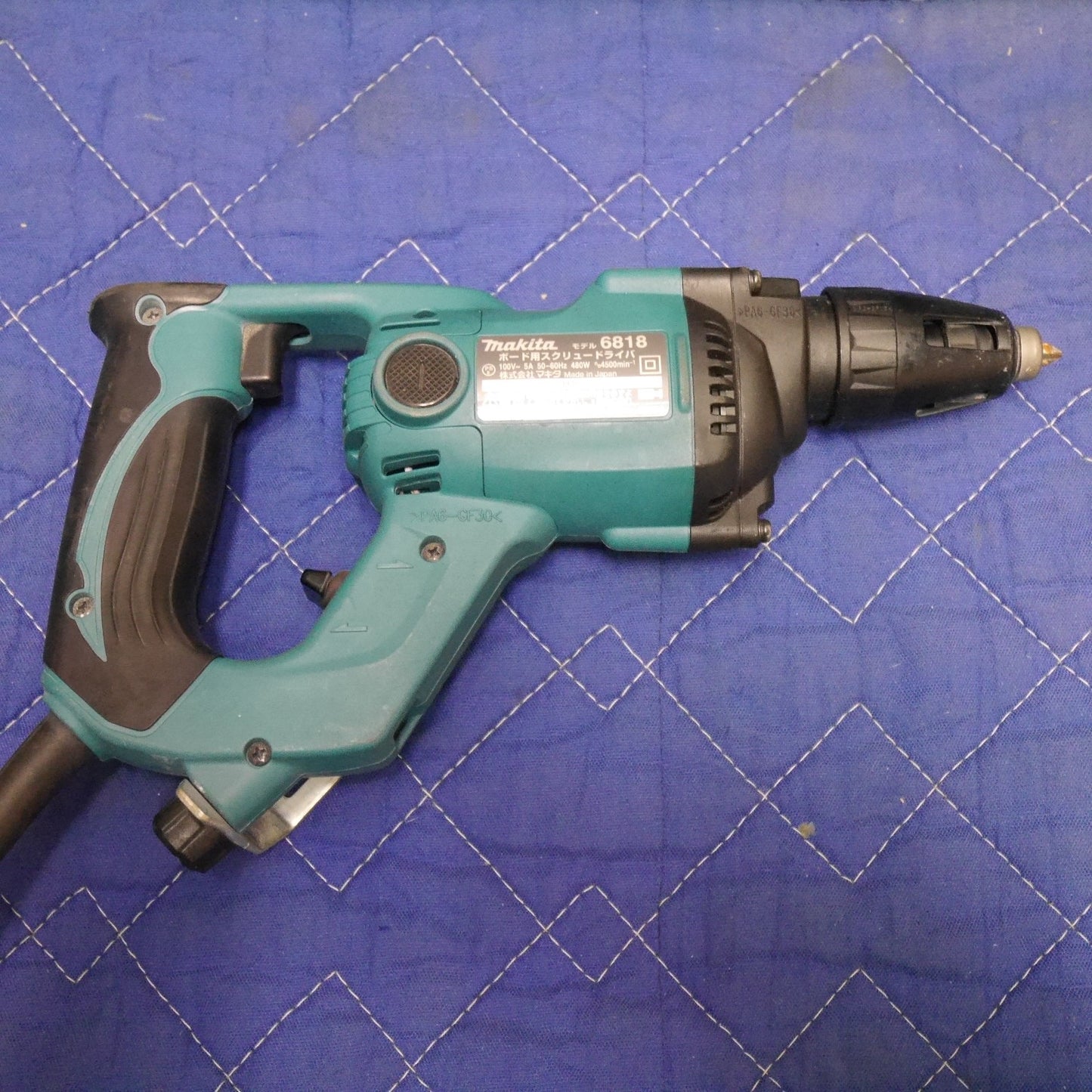 [送料無料] 2点まとめ売り☆マキタ ボード用 スクリュー ドライバ 6819 6818 電動 工具 コード式 makita 100V DIY☆