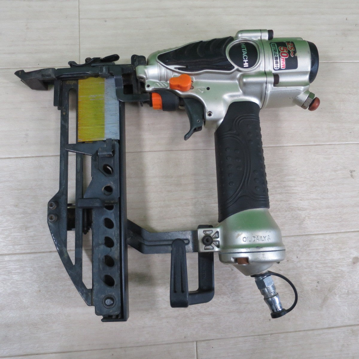 ☆日立 工機 50mm タッカ N5004MF フロア用 エアツール HITACHI☆