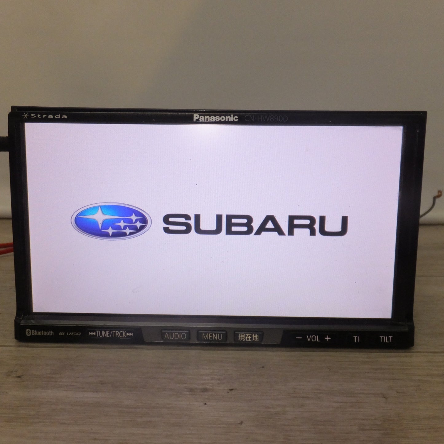 [送料無料] ★パナソニック製 スバル 純正 HDDカーナビステーション Strada CN-HW890DFA[63]★