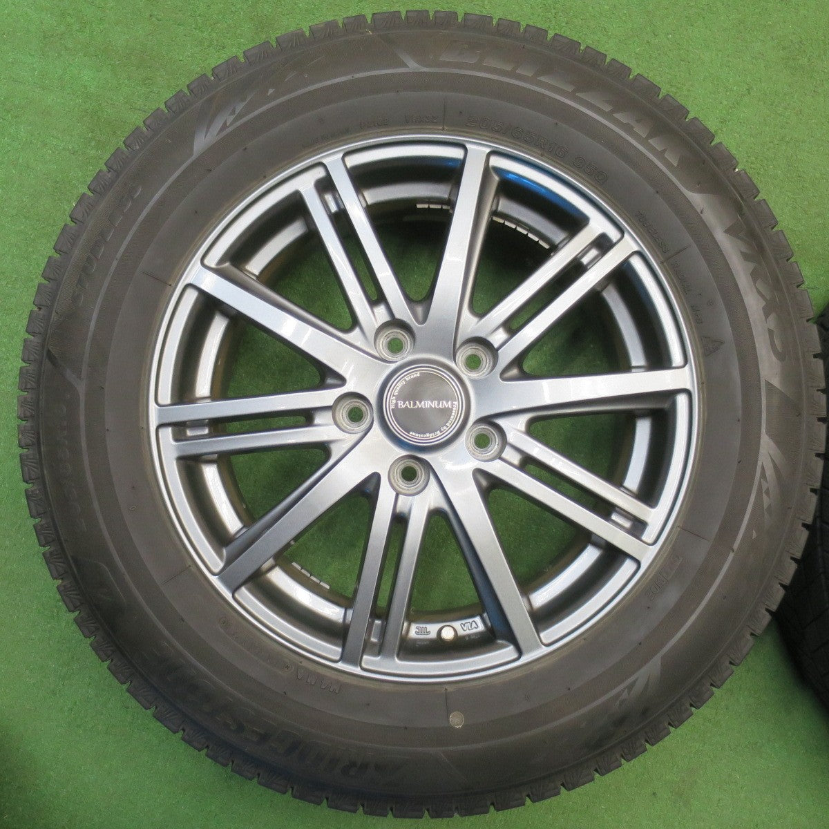 バリ溝！キレイ！9分★スタッドレス 205/65R16 ブリヂストン ブリザック VRX3 BALMINUM BR10 バルミナ 16インチ PCD114.3/5H★6021201NJス