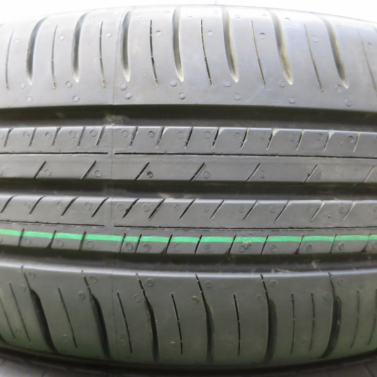 新車外し！25年★185/65R15 ダンロップ エナセーブ EC300+ タイヤ 15インチ アクア シエンタ フィット フリード カローラ 等★5091109イノタ