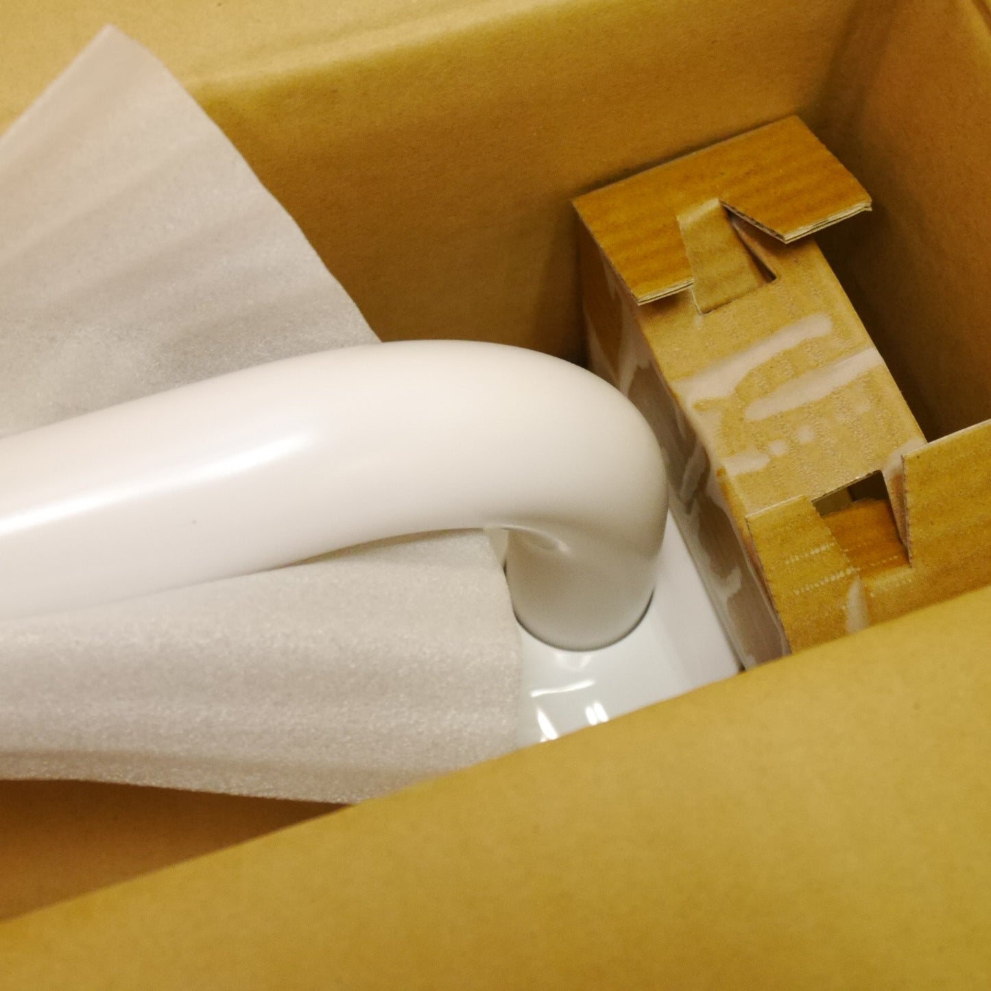 [送料無料] 未使用☆TOTO 腰掛 便器 用 手すり Ｌ型 T112CL10 #NW1 トートー トイレ 手摺り 手擦り パブリック用手すり樹脂被覆タイプ☆