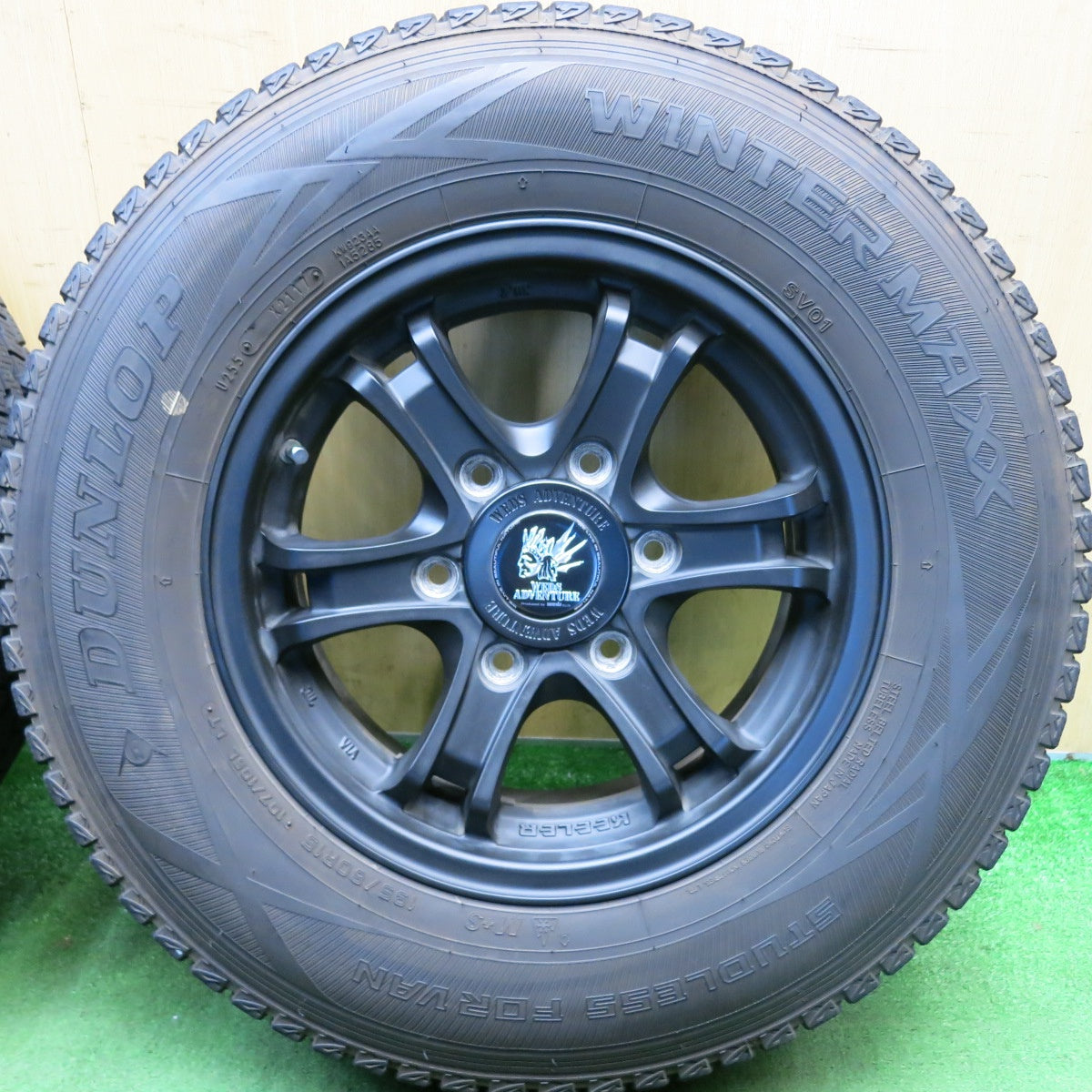 バリ溝！キレイ！9.5分◎KEELER FORCE 195/80R15 107/105L スタッドレス ダンロップ ウインターマックス SV01 キーラー フォース 15インチ PCD139.7/6H◎6090306HAス