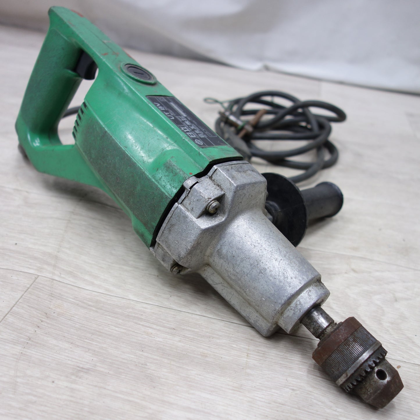 [送料無料] ◆日立 8mm タッパ 100V UT8V ねじ立て HITACHI 電動 工具 ジャンク◆