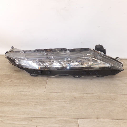 [送料無料] 現状品★三菱 MITSUBISHI 純正 デリカ D:5 CV1W ポジションランプ クリアランスランプ KOITO 212-67120 右 ステー割れ★