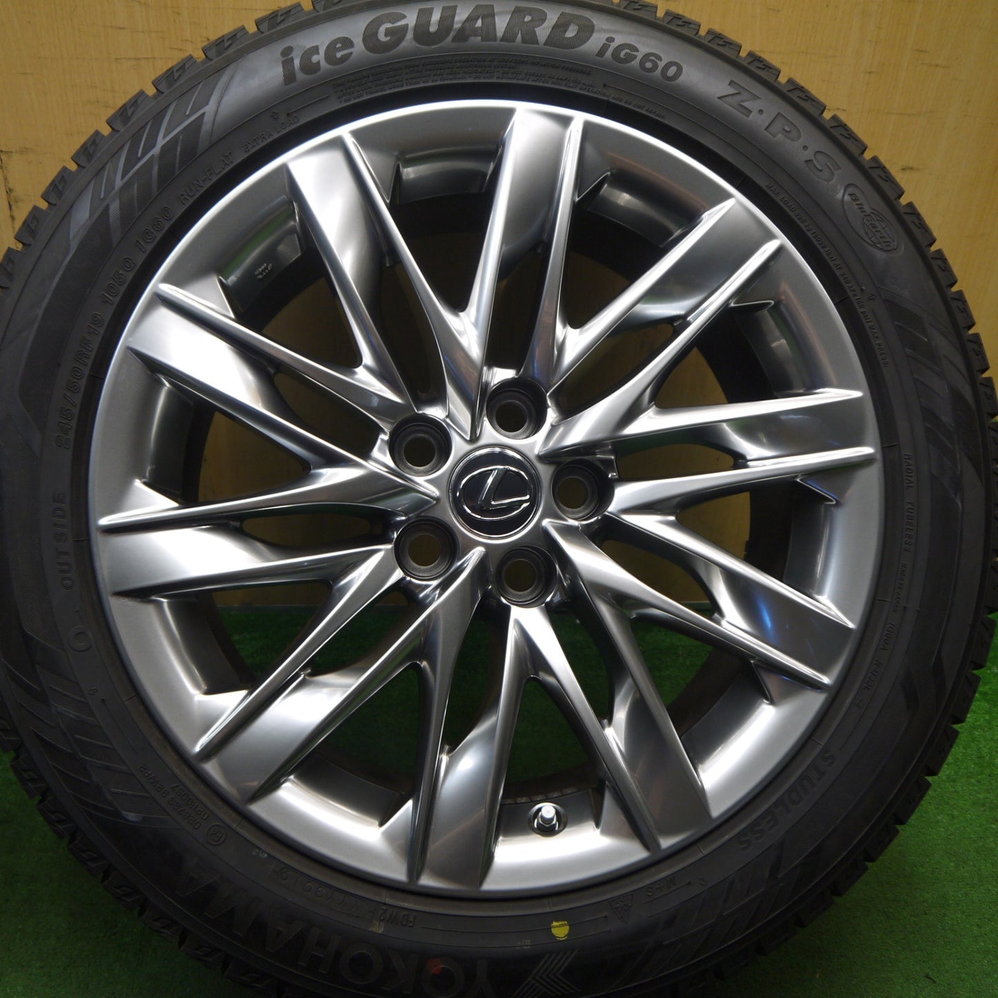 センサー付！バリ溝！キレイ！9.5分★レクサス LS バージョンL 純正 245/50R19 スタッドレス ヨコハマ アイスガード iG60 Z・P・S 19インチ PCD120/5H★5070905Hス