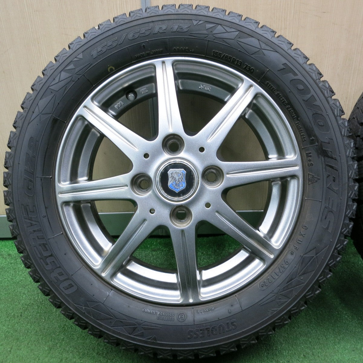 *送料無料* バリ溝！22年！キレイ！9.5分以上★スタッドレス 155/65R13 トーヨー オブザーブ GIZ2 社外 アルミ 13インチ PCD100/4H★4051803NJス
