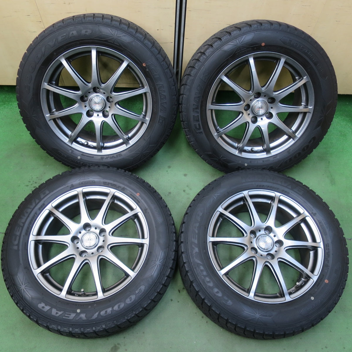 バリ溝！キレイ！8.5分★LOXARNY SPORT 225/60R17 スタッドレス グッドイヤー アイスナビ6 ロクサーニ スポーツ 17インチ PCD114.3/5H★6012001イス