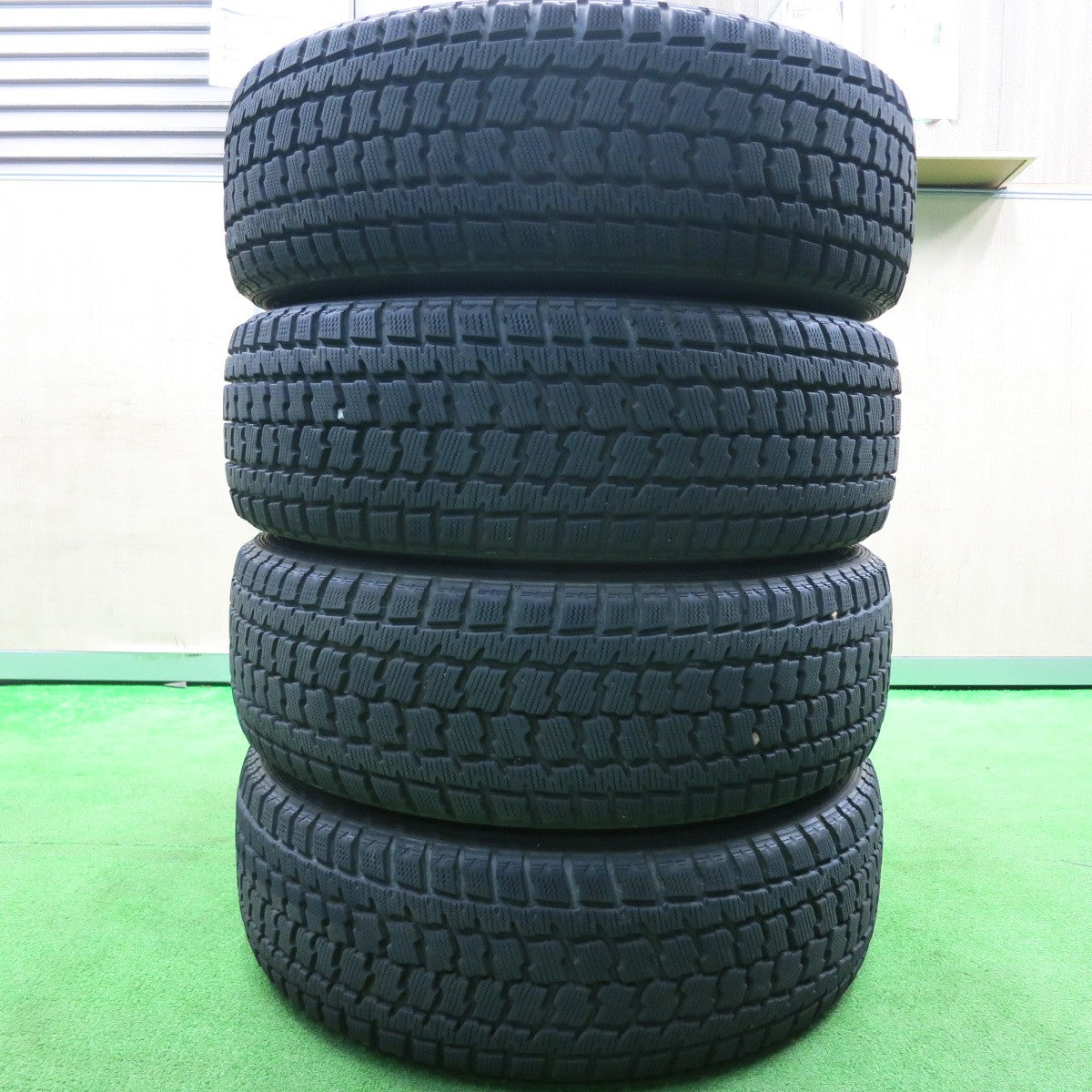 [送料無料] バリ溝！キレイ！9分★レクサス 10系 RX Fスポーツ 純正 235/55R19 スタッドレス グッドイヤー WRANGLER IP/N 19インチ PCD114.3/5H★4112905HAス