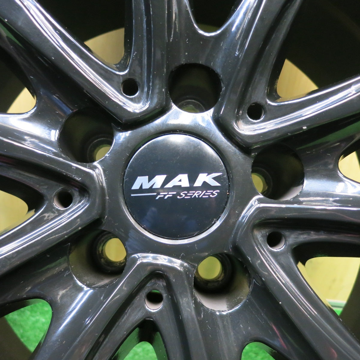 バリ溝！21年！9分★BMW 等 MAK FAHR 225/50R17 スタッドレス ブリヂストン ブリザック VRX3 ファー 17インチ PCD112/5H★5121312HAス