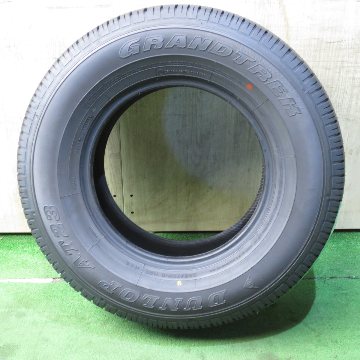 *送料無料* 未使用！23年★265/70R16 ダンロップ AT23 グラントレック 16インチ タイヤ ランクル プラド サーフ 等★4041002クノタ