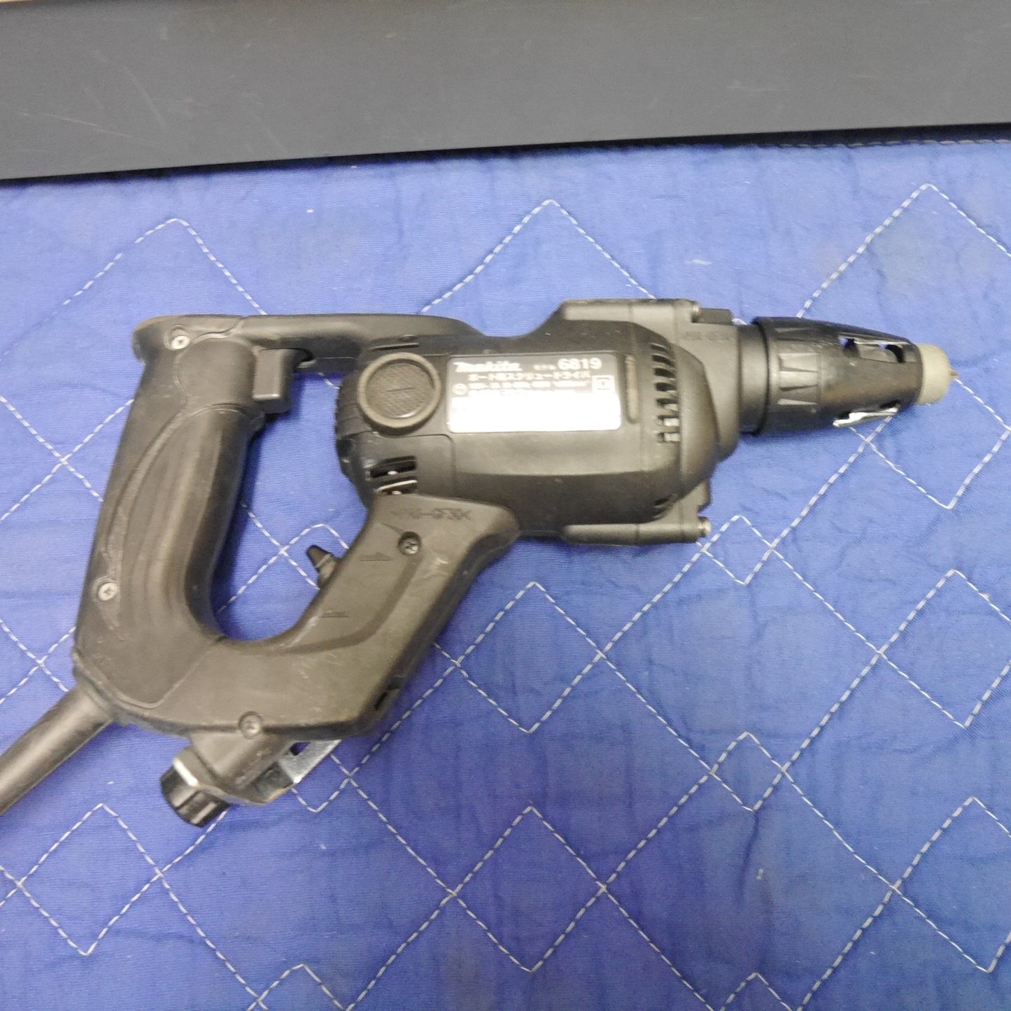 [送料無料] 2点まとめ売り☆マキタ ボード用 スクリュー ドライバ 6819 6818 電動 工具 コード式 makita 100V DIY☆