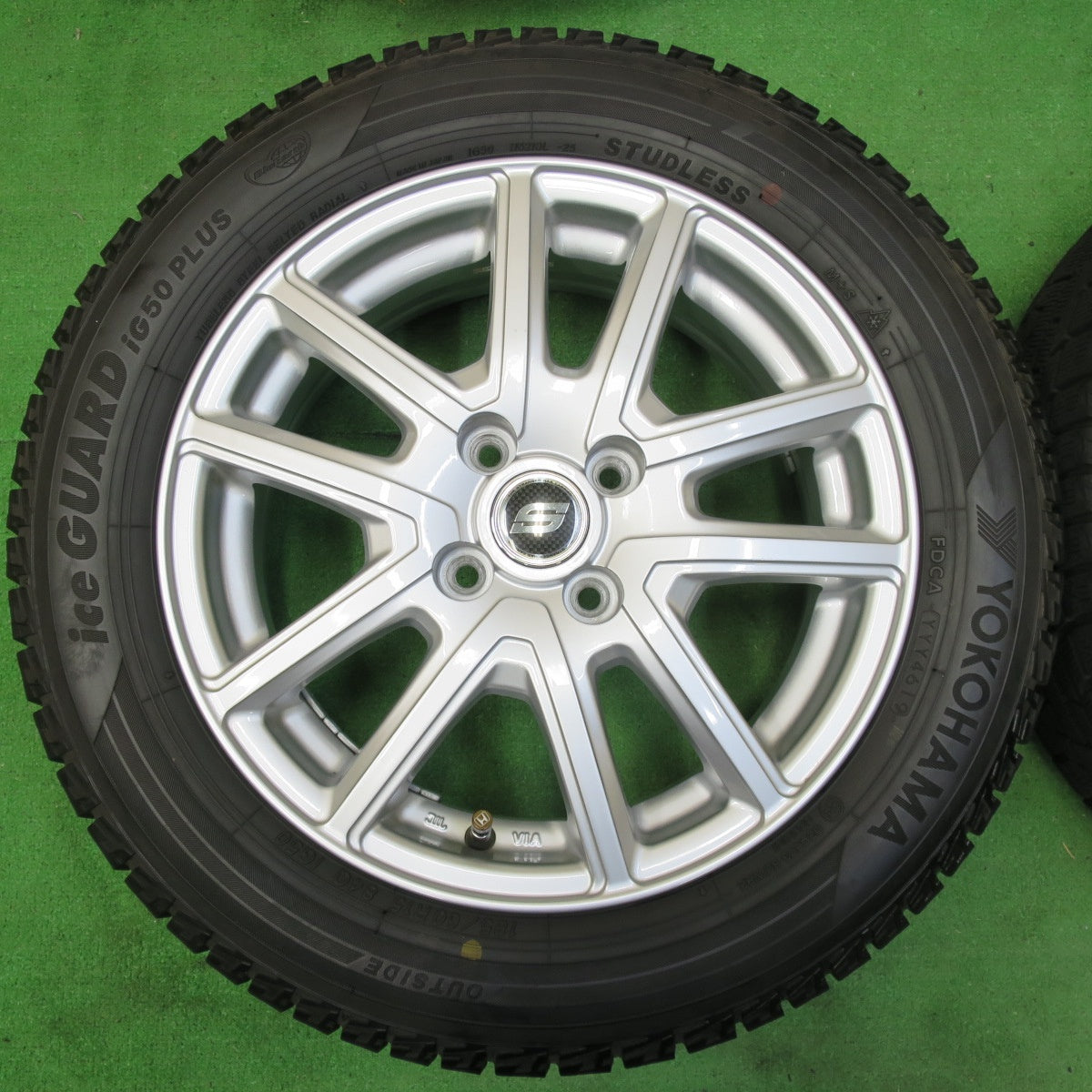 *送料無料* バリ溝！キレイ！9.5分★スタッドレス 185/60R15 ヨコハマ アイスガード iG50 プラス STRANGER ストレンジャー 15インチ PCD100/4H★4063003イス