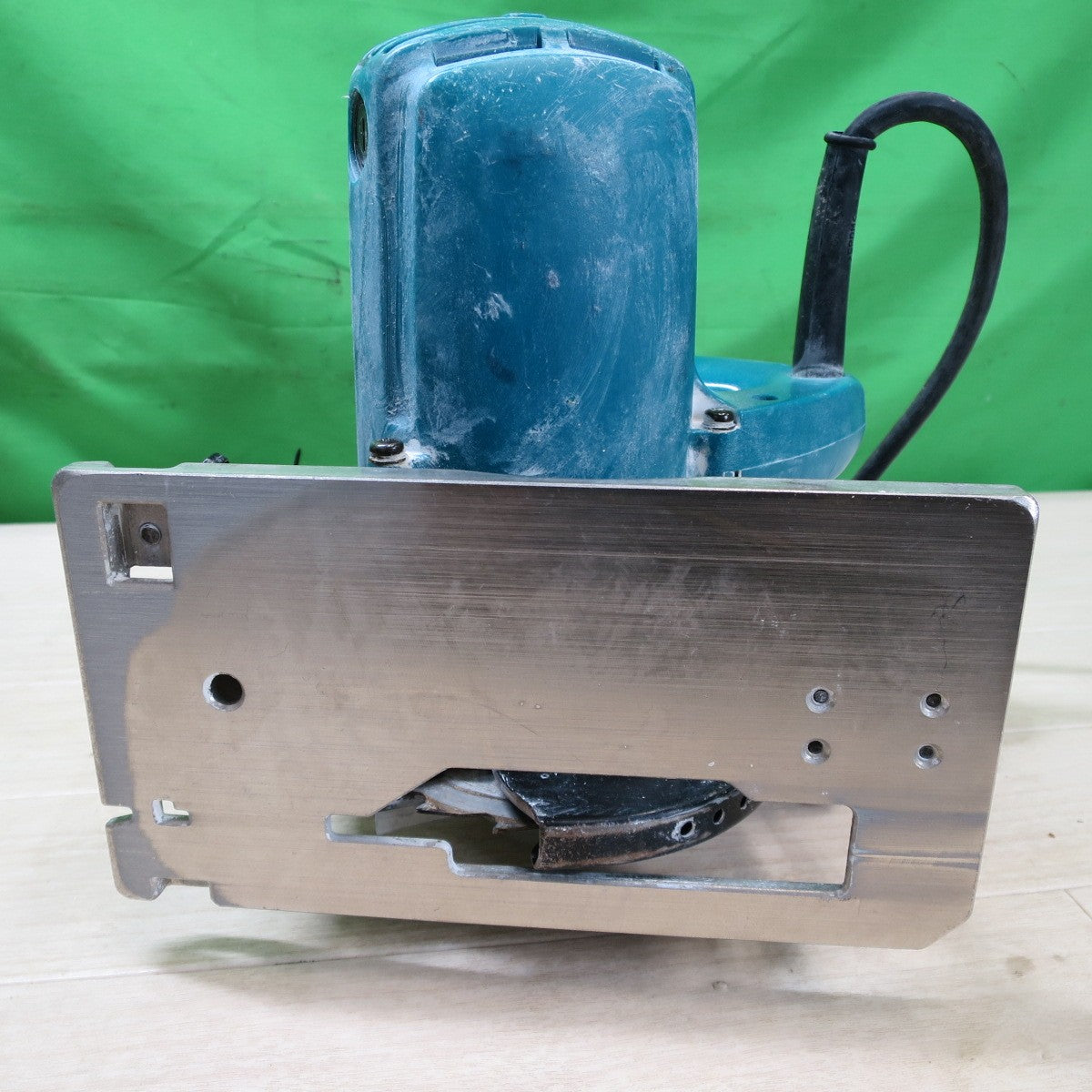 [送料無料] 2点まとめ売り☆マキタ 5型 防じん マルノコ 5045KB 100mm 防塵 丸のこ 5044KB 電動 工具 切断機 木工用 丸ノコ 丸鋸☆